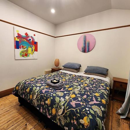 A Stone'S Throw From Town Main House Hotell Dunedin Eksteriør bilde