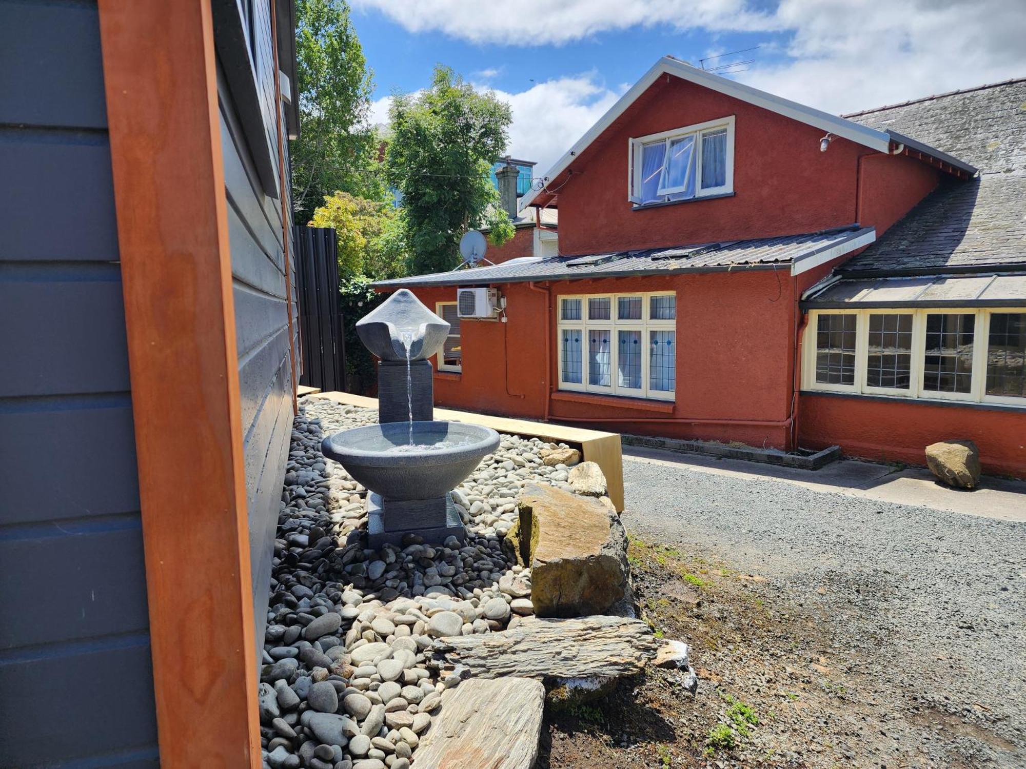 A Stone'S Throw From Town Main House Hotell Dunedin Eksteriør bilde
